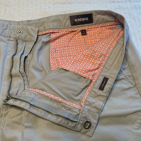 Bonobos Stretch Washed Chino Shorts (40” x 9” Light Gray) - Picture 4 of 4